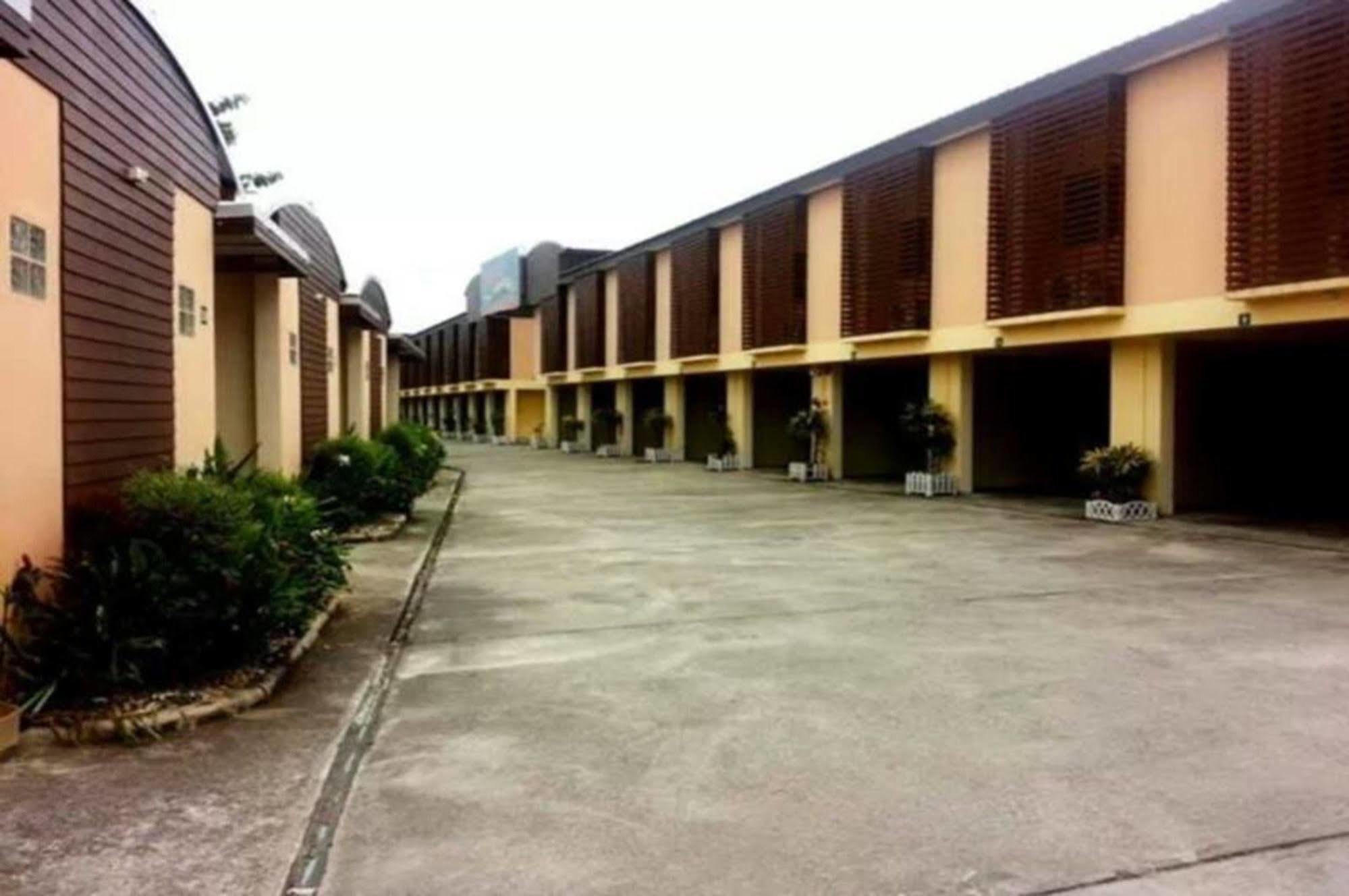 Pr Resort Hatjaj Kültér fotó
